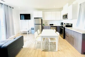 Living space and full kitchen
