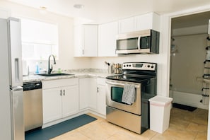 Full kitchen with dishwasher