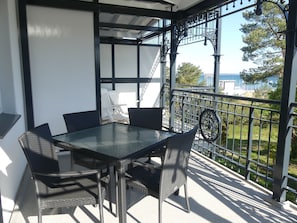 Balkon mit Blick auf die Ostsee