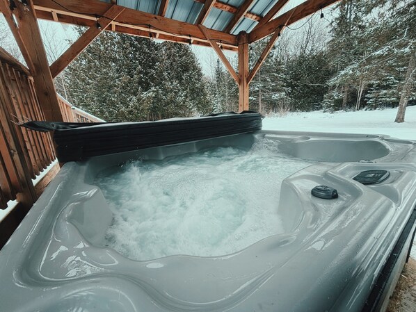 Bain à remous extérieur