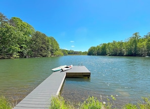 Your rental includes use of a Kayak, Stand Up Paddleboard, Inflatable Row Boat, and big floating Water Pad.