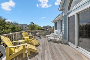 OSL09: Bayberry Breeze | Top Level Sun Deck