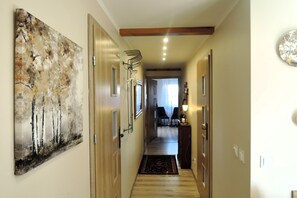 Entrance / Reception