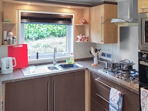 Kitchen | Forest View Holiday Park- Forrest Lodge - Forest View Holiday Park, Moota, near Cockermouth & North Lakes
