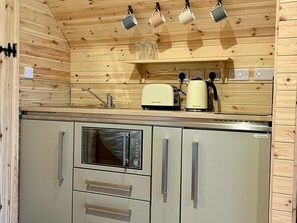 Well-appointed Kitchenette