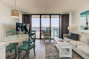 Atlantic Towers 706-print-002-056-Main Living Area-4200x2760-300dpi