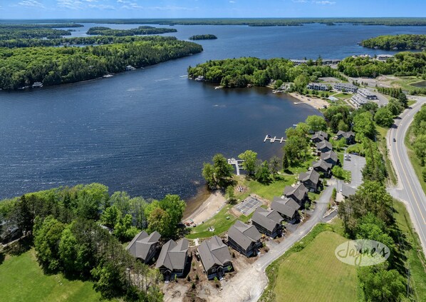 Villas of Muskoka - Duplex Villa 7B