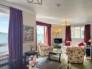 Living area | Bay View, Oban
