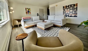 LIVING ROOM W/VIEW