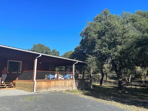 Parking in carport area for guests and friends