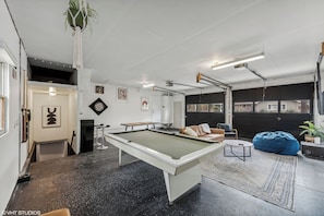 Spielezimmer