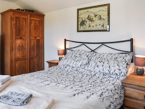 Double bedroom | West Bowithick Holiday Cottages- Bray View Cottage - West Bowithick Holiday Cottages, St Clether, near Launceston