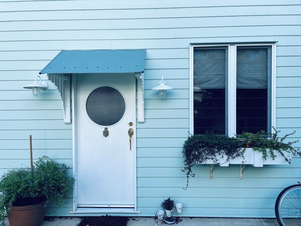 Your own private entrance and courtyard.
