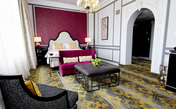 King size bed