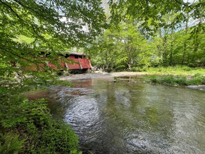 The Covered Bridge at the Entrance to the Neighborhood and The Watauga River is a Short Walk From the Cottage