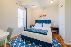 "Beds are great and beautiful sunny mornings. We liked the touch of old Detroit" - Cynthia, 5 Star Review