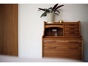 1st floor bedroom (dresser)