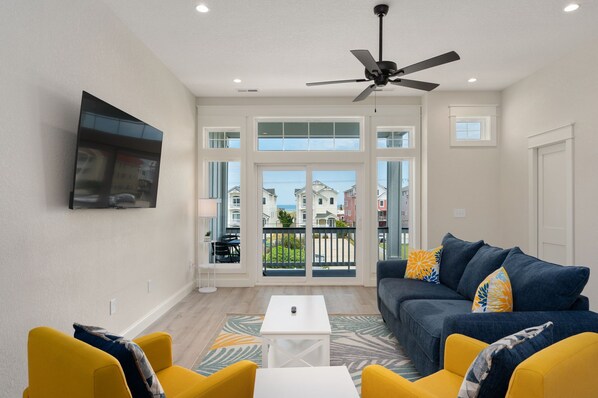 OB103: Waves | TL Living Area - Sleep Sofa, Deck Access