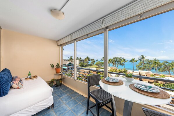 Kamaole Beach Royale 506 lanai 1