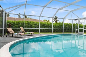 The private screened-in lanai will make a splash (enjoy complimentary pool heat provided Nov. 20-Apr. 30).