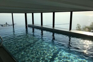 Holiday Home Swimming Pool