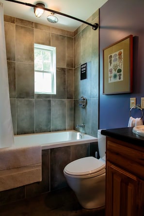 After a day spent hiking or skiing on Vermont's numerous mountains and trails, the extra deep soaking tub tub will be a much-appreciated luxury for sore muscles, leaving you refreshed and ready to do it again the next day.
