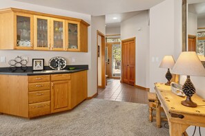 Entry way