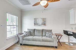 Living Room | Smart TV | Ceiling Fans