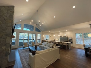 Main living area (1)