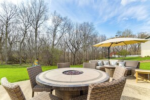 Backyard | Fire Pits | Cornhole | Giant Jenga Game