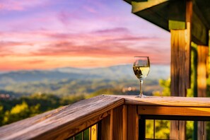 Grab your glass of wine and enjoy the sunset!