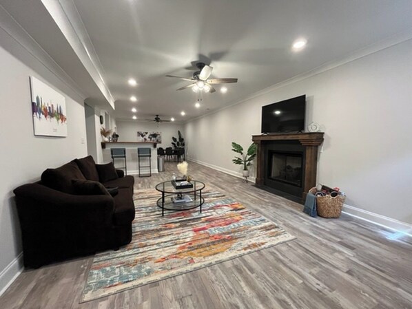 Living Room+55 Inch Smart TV