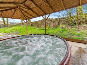Hot tub | The Old Church, Rossendale