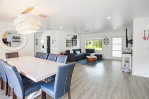 Interior | Open Floor Plan | Free WiFi
