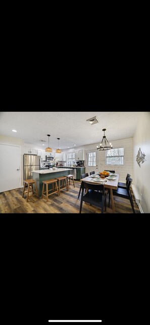 Fully stocked kitchen with everything you need!