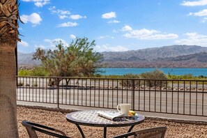 WorldMark Havasu Dunes_5.jpg