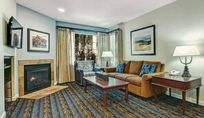pinetop-two-bedroom-living-room-2-664x386_enhanced