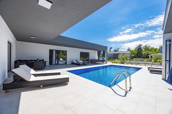 Private Pool
