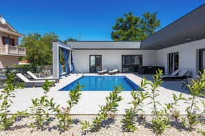 Private Pool