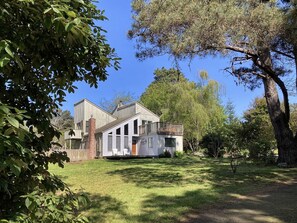 Grey Whale - Your cabin on the Mendocino coast