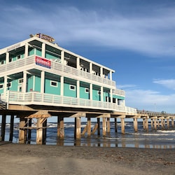 Galveston fishing pier within walking distance.