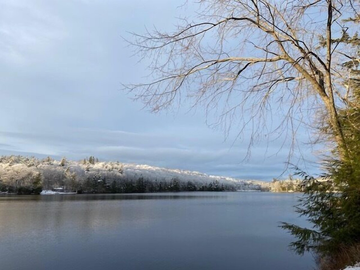 What beats a Maine vacation by the lake? Nothing, that’s what
