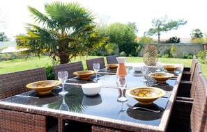 Recent two-storey house close to town centre with garden