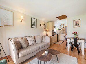 Living area | Lidsey Farmhouse, Bognor Regis
