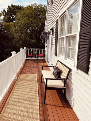 20’ balcony to watch the fireworks !