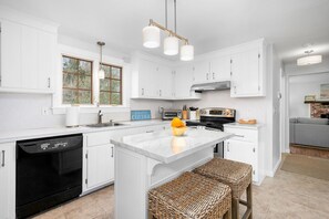 Welcome to Creekhaven Cottage!
