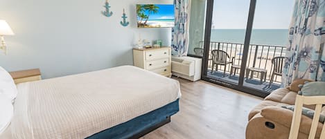 Bedroom with View of Ocean🌊☀️