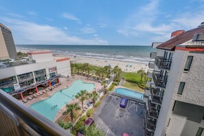 Large Balcony, Amazing Views of the Ocean and Pool Area
