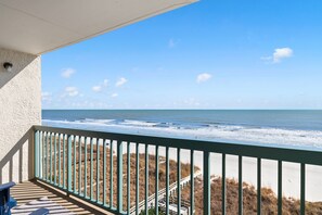 Large Balcony with Amazing Views!