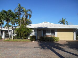 Villa 2